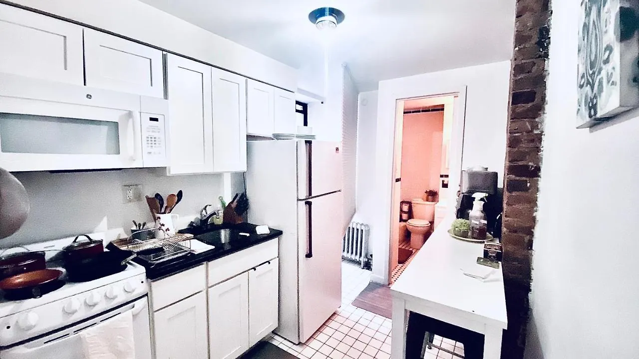 Guest house Times Square Manhattan - Private Room In 2 Bedroom Apartment